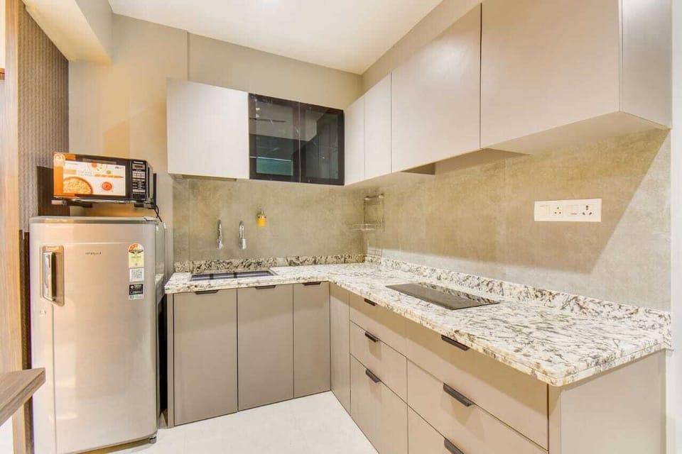 Standard 2bhk suite room | Private kitchen | Mini-fridge, microwave, dishwasher