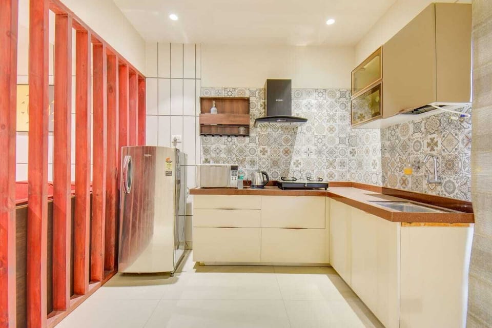 Mini-fridge, microwave, dishwasher