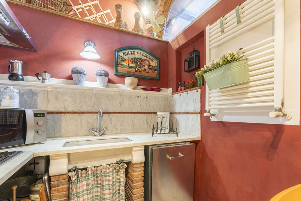Apartment, Hill View | Private kitchen | Full-size fridge, microwave, oven, stovetop
