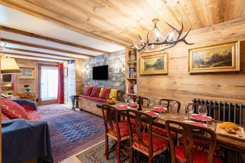 Luxury Apartment, Multiple Bedrooms (Beautiful Flat In Courmayeur) | Interior