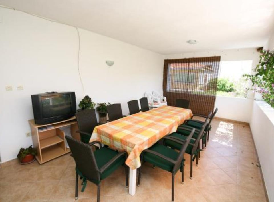 Apartment (Four Bedroom Apartment with Sea View) | Living room | 32-inch flat-screen TV with cable channels