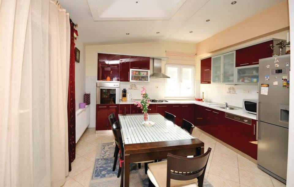 Apartment (Five Bedroom Apartment With Pool) | Private kitchen | Fridge