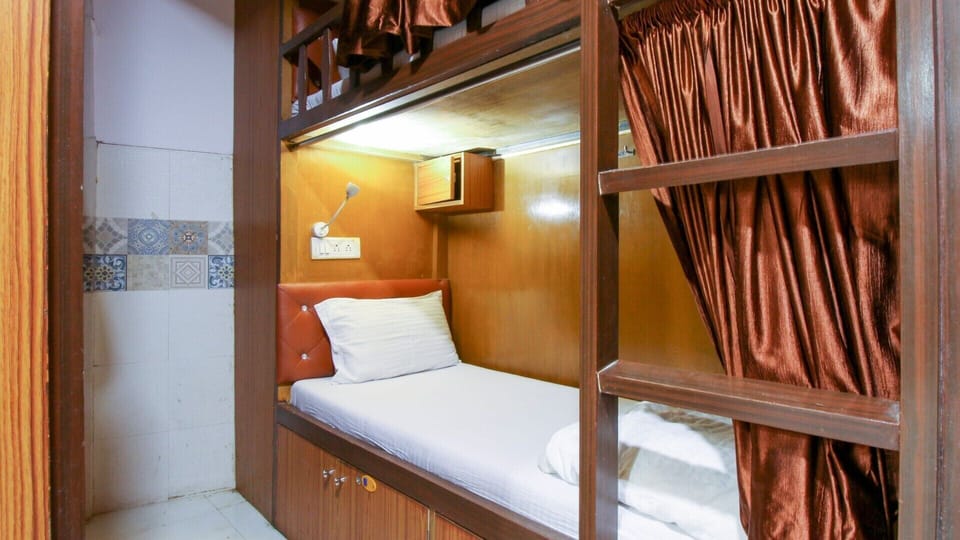 Deluxe Shared Dormitory | Free WiFi