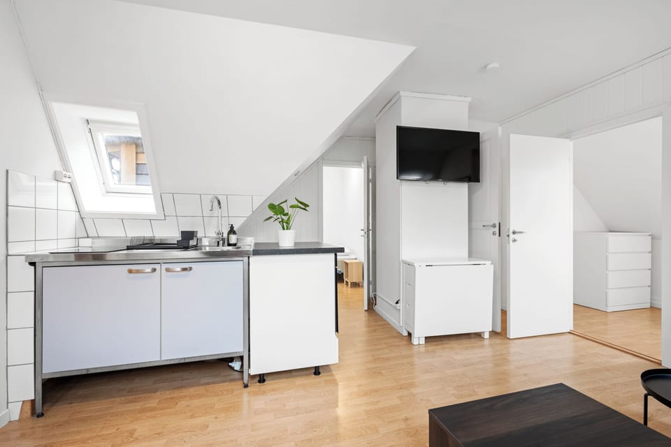 Apartment, 3 Bedrooms, City View | 3 bedrooms, blackout drapes, iron/ironing board, free WiFi