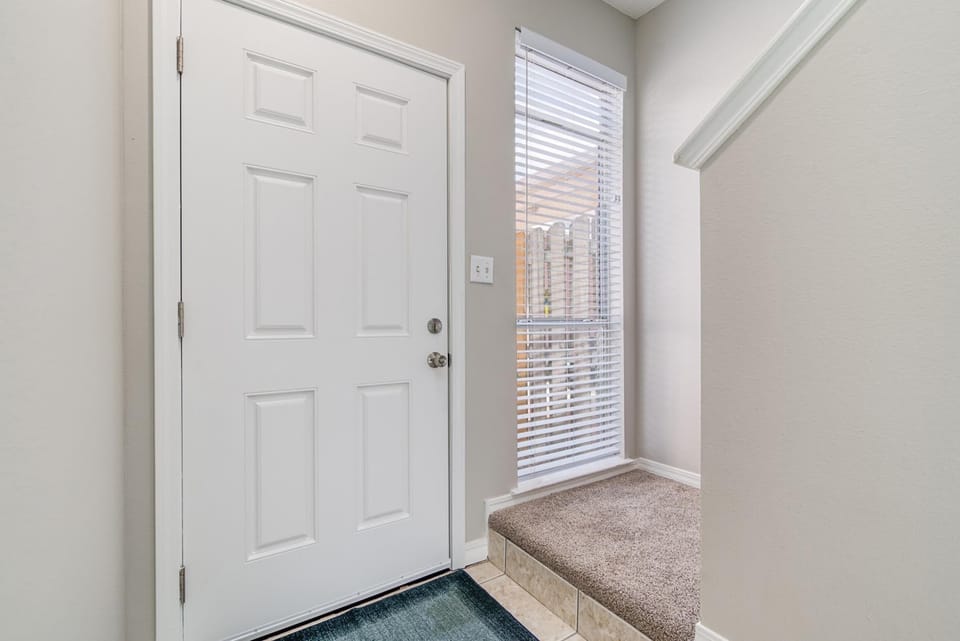House, Multiple Beds (Gulf Walk 506) | Interior