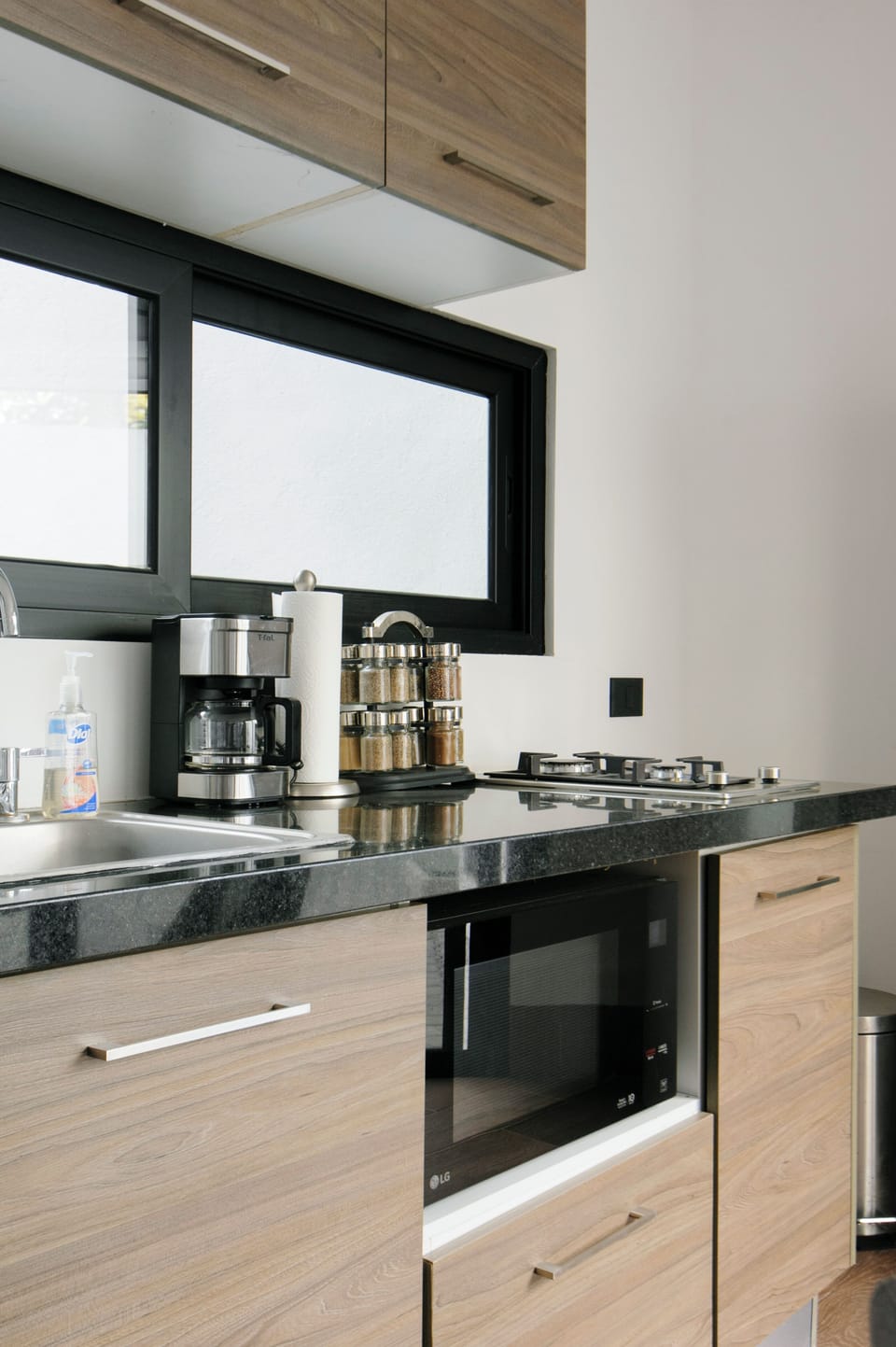 Family House, Garden View | Private kitchenette | Full-size fridge, microwave, oven, stovetop