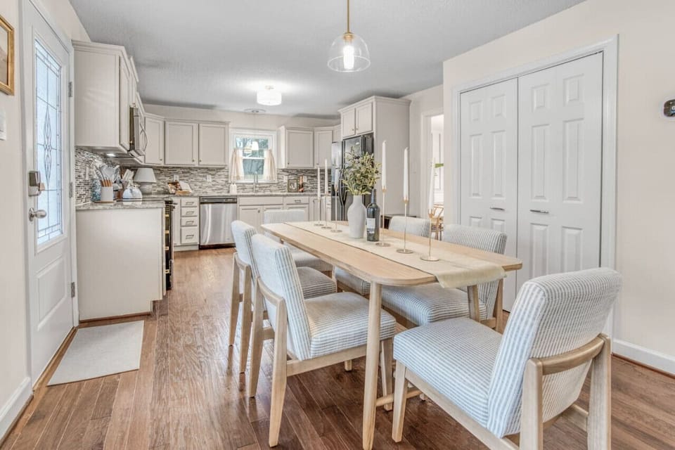 Cozy six seater dining table