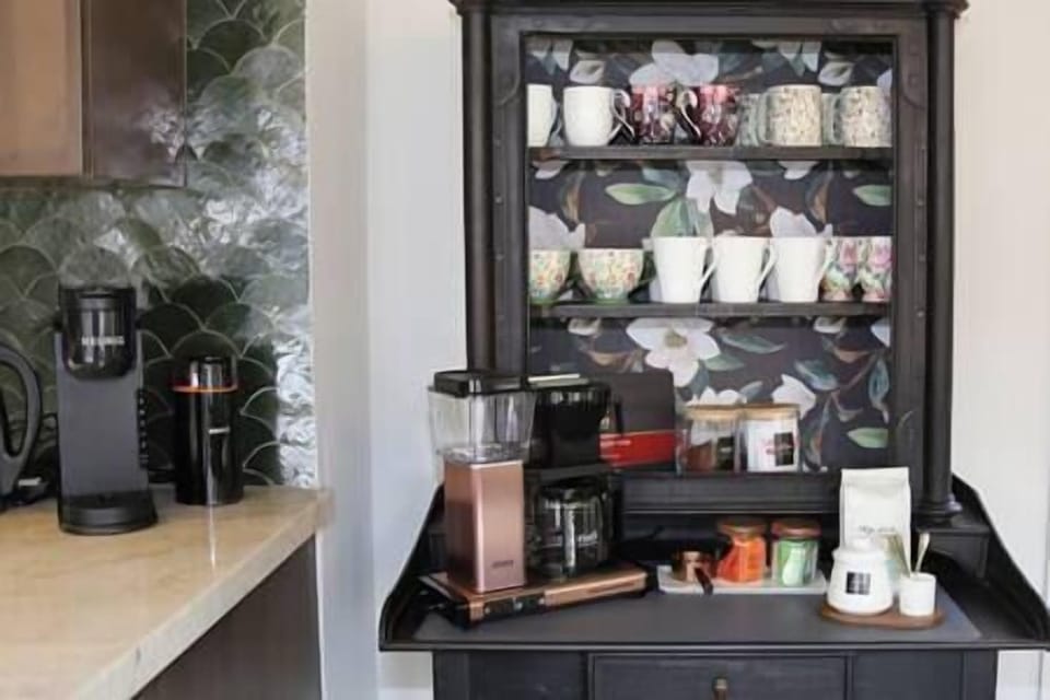 Coffee/ Tea Station