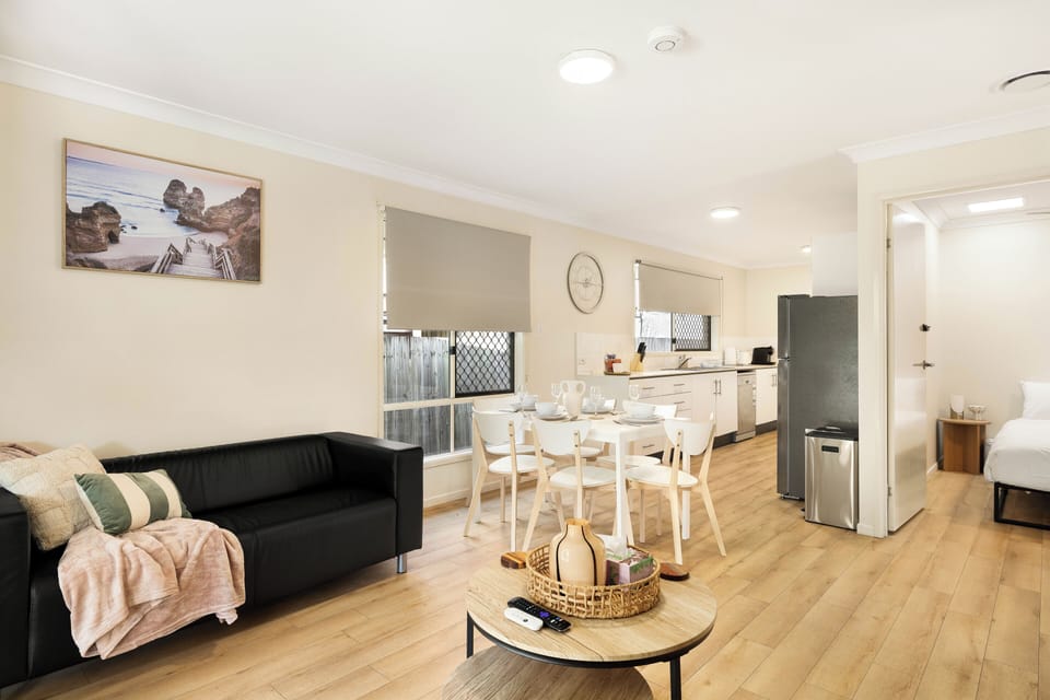 Private Living Room (3)