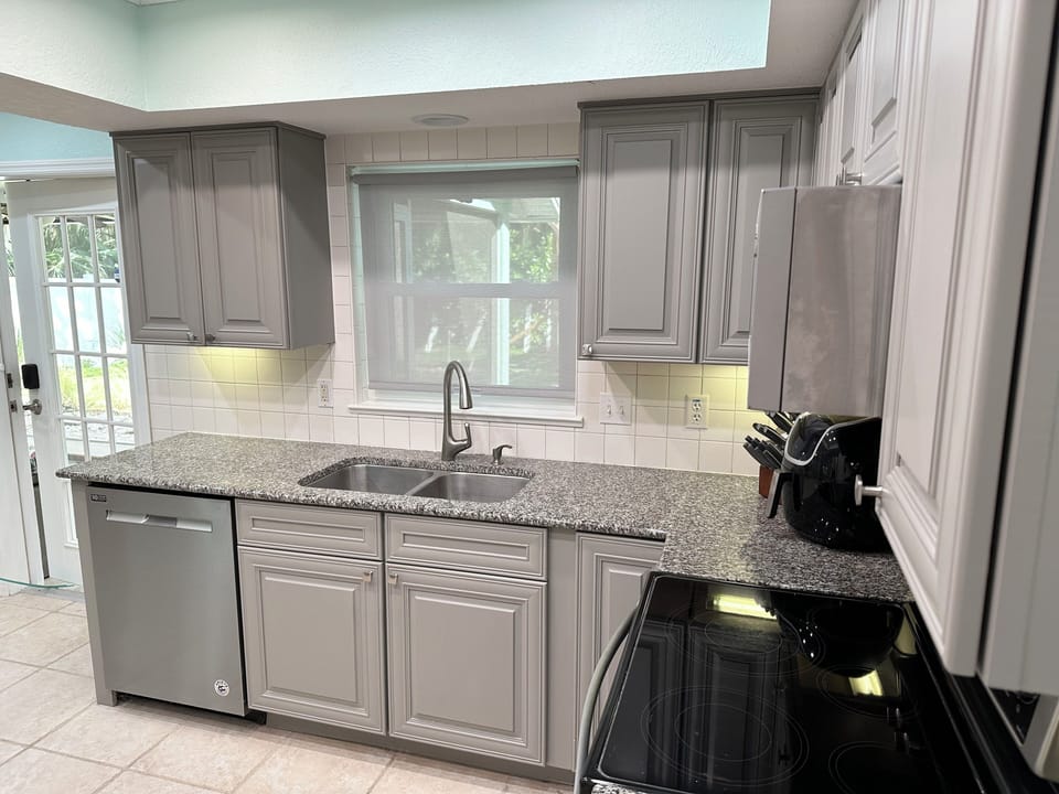 Kitchen Sink Cooking Area