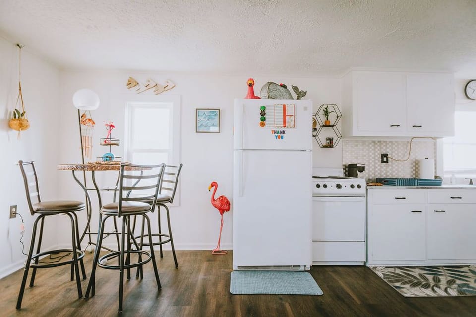 NH337A: Coastal Dunes 1 | Dining Area and Kitchen