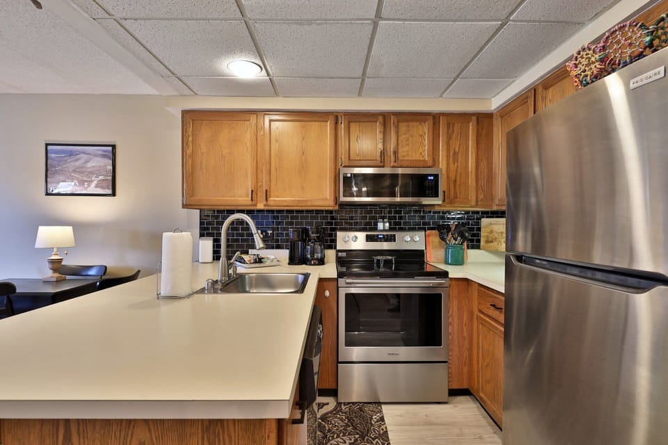 Well stocked kitchen with new appliances