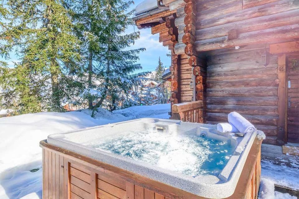 Relax in the private hot tub!