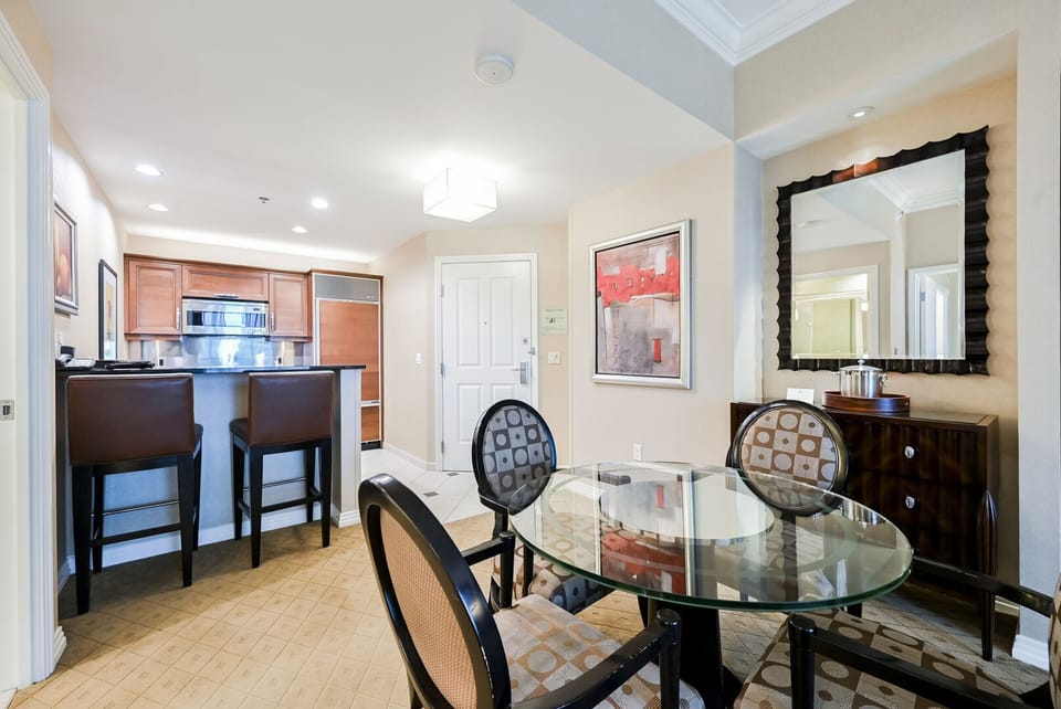 Dining /Kitchen Area