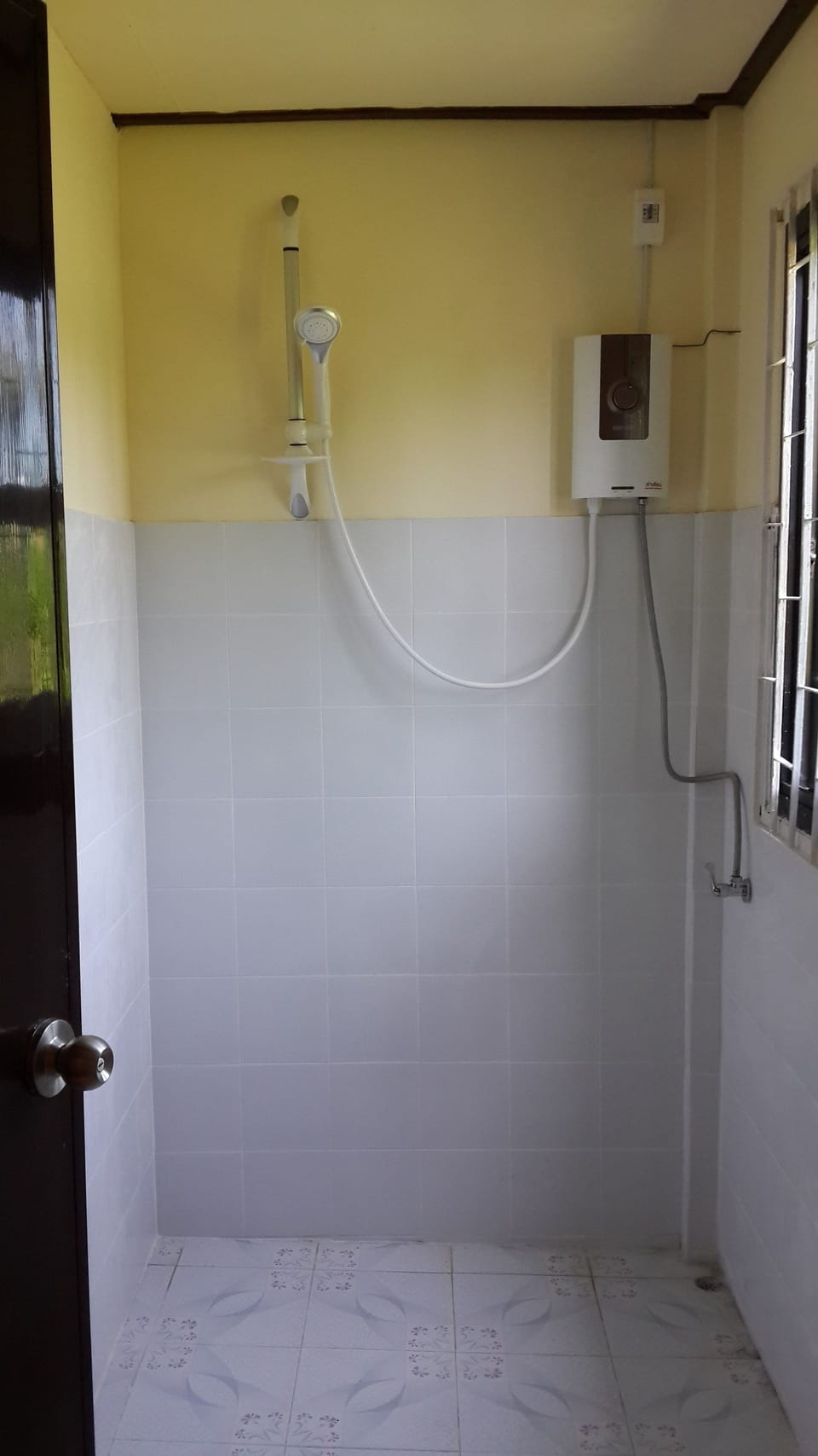 Superior Room | Bathroom shower