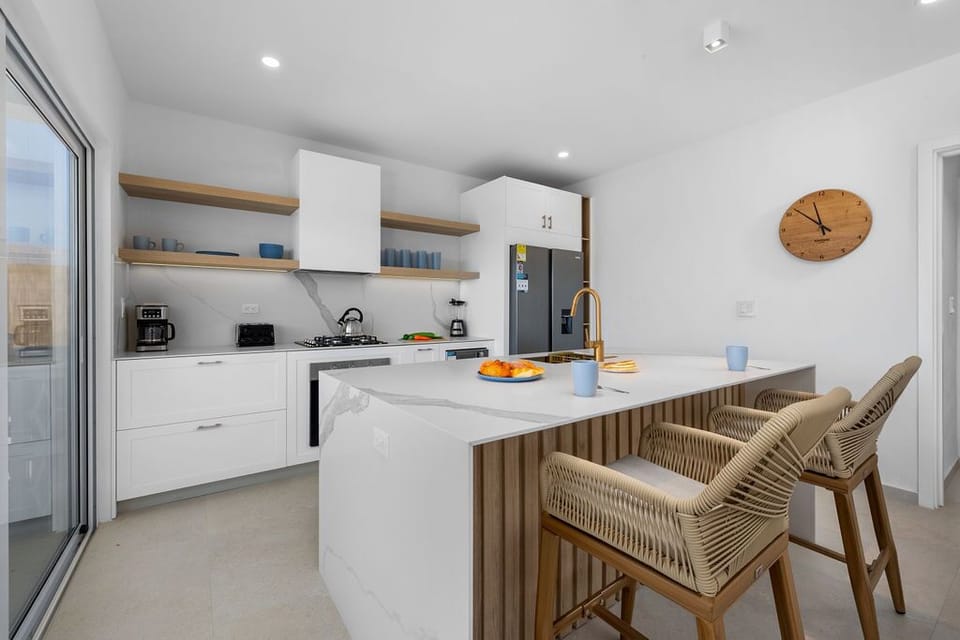 Spectacular View  Private Pool  King Beds  Ensuite (23876)