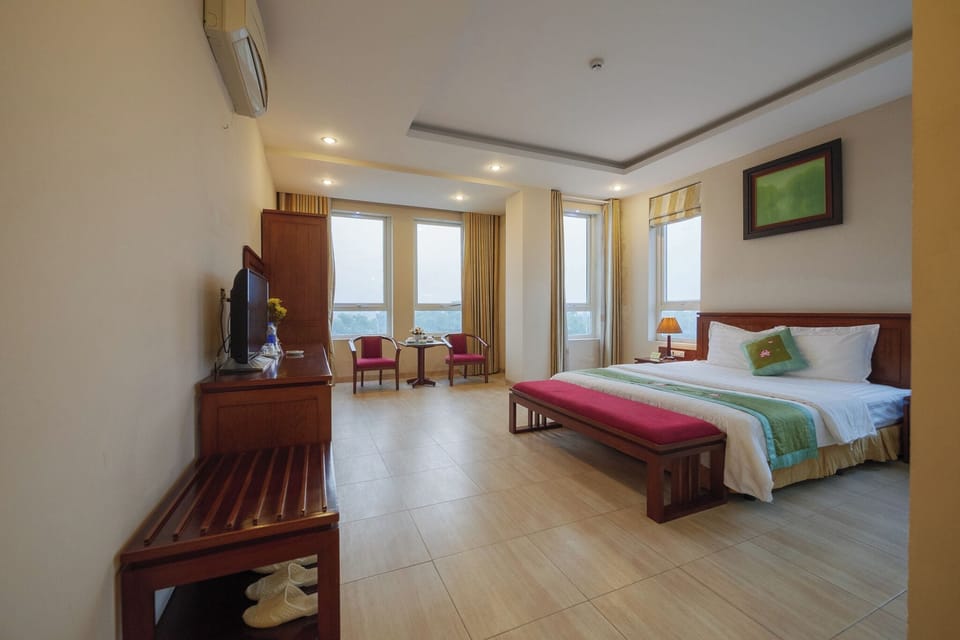Executive Double Room | Desk, free WiFi