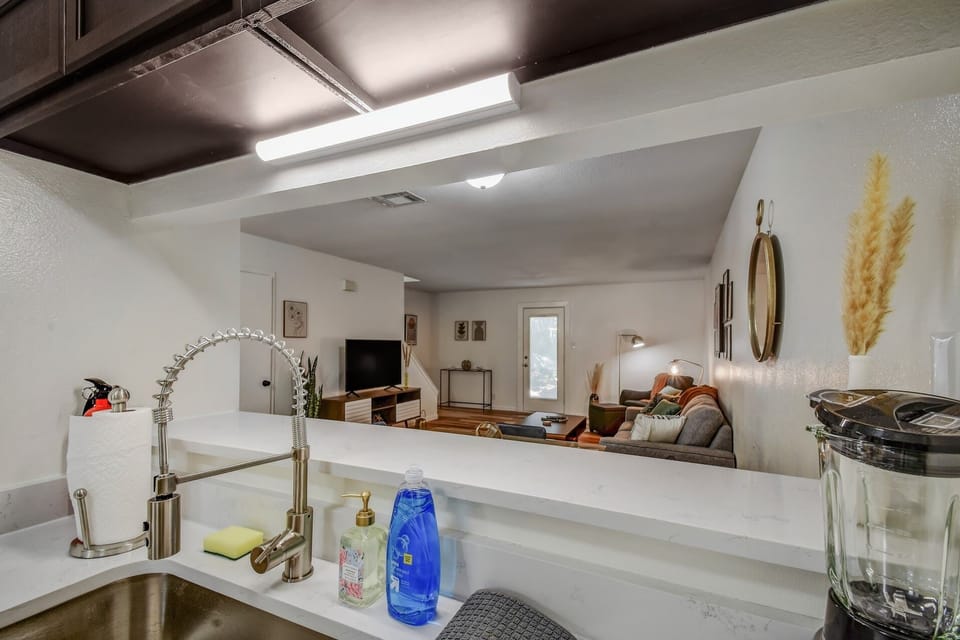 Superior House, 2 Bedrooms, Non Smoking | Private kitchen | Coffee/tea maker, electric kettle