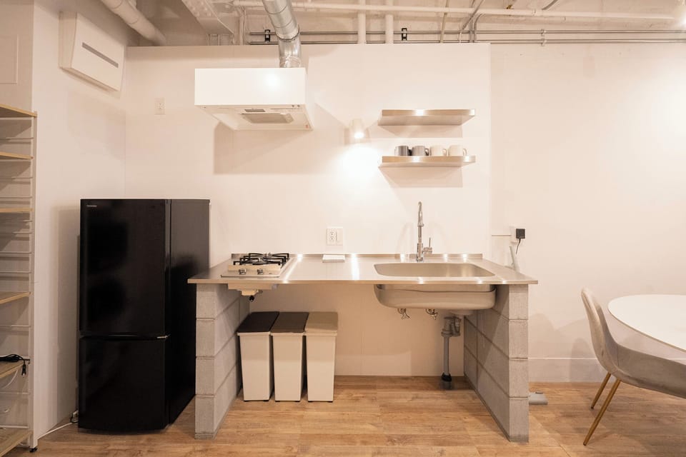 Superior Villa | Private kitchen | Fridge, microwave, stovetop, electric kettle