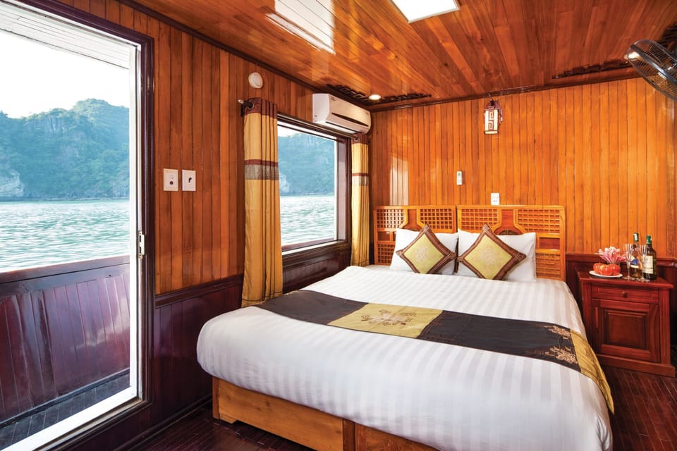 Deluxe Double Room | Minibar, in-room safe, soundproofing, free WiFi