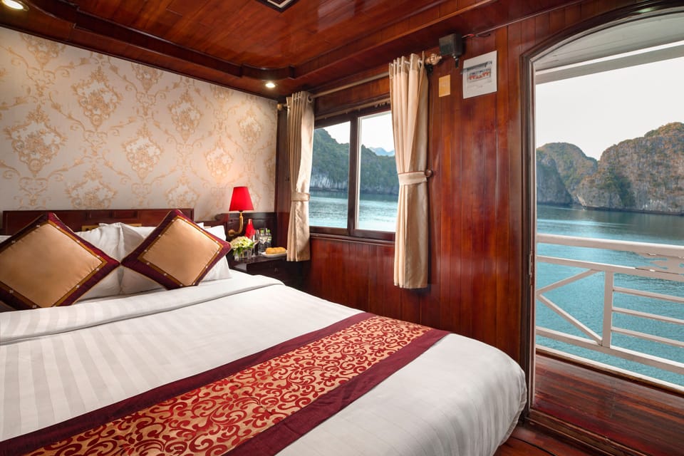 Deluxe Double Room | Minibar, in-room safe, soundproofing, free WiFi