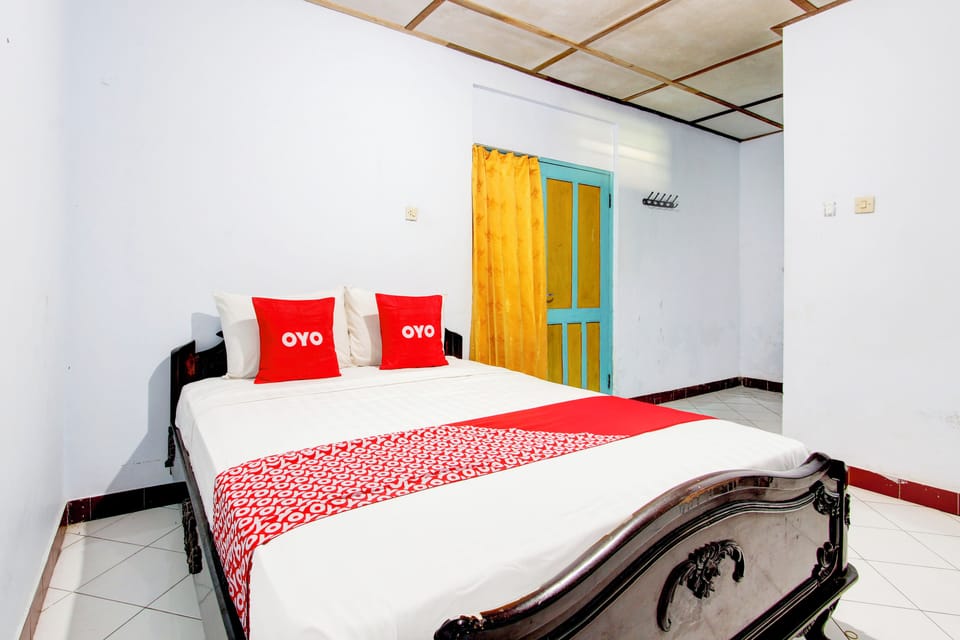 Deluxe Double Room | Free WiFi, bed sheets