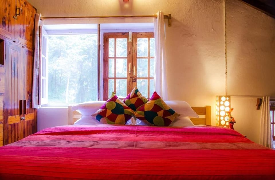 1 bedroom, premium bedding, down comforters, individually furnished