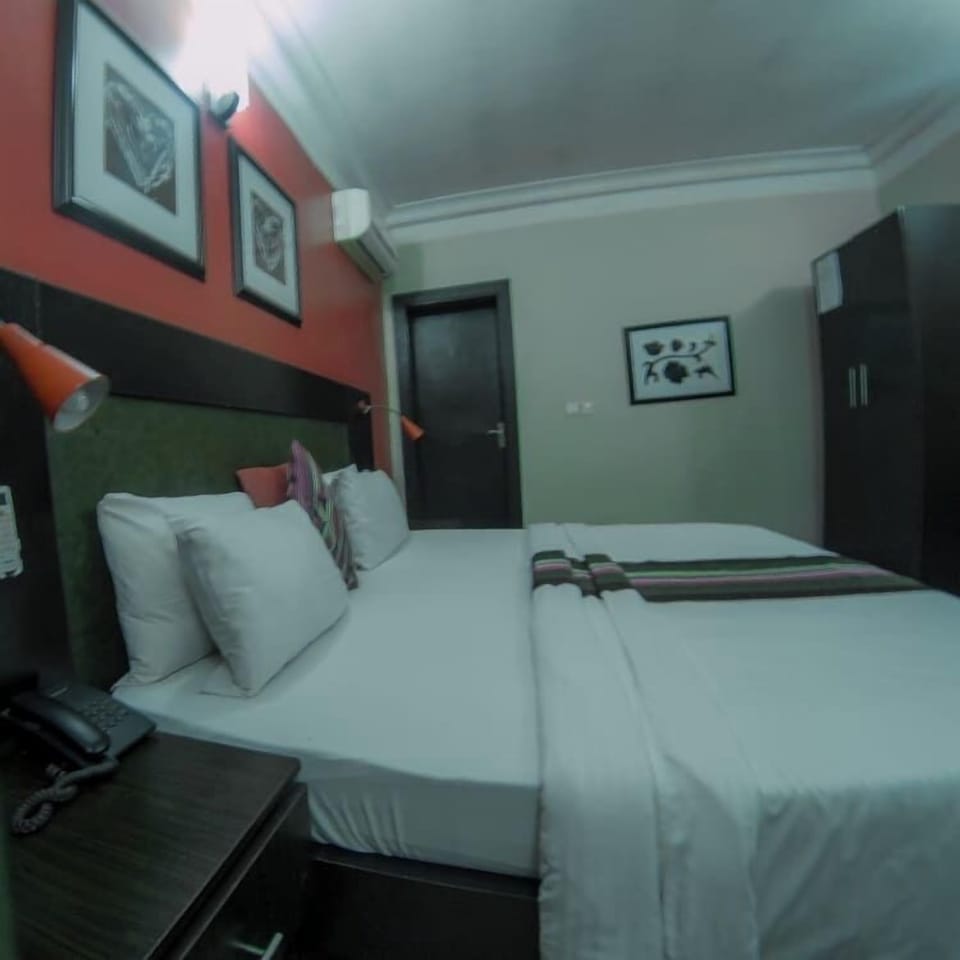 Executive Room, Balcony, City View | Desk, laptop workspace, free WiFi