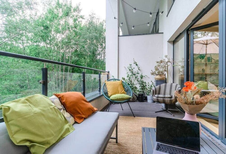 balcony