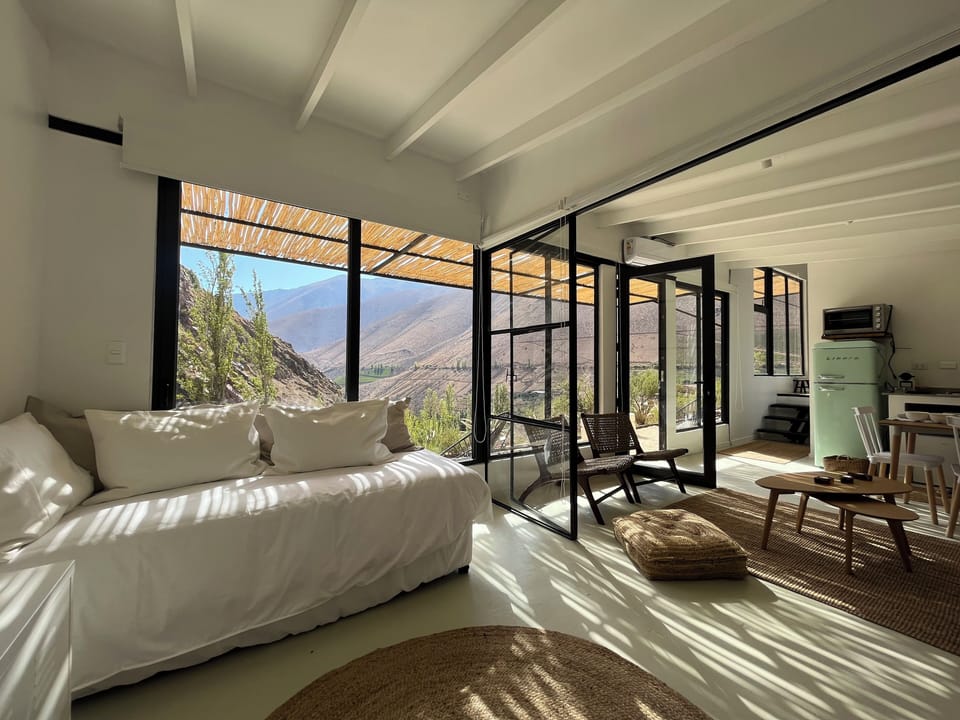 Family Room, Patio, Mountain View | Laptop workspace, free WiFi