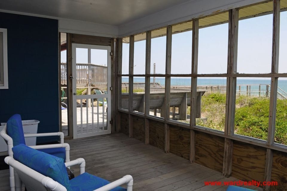 Screened In Porch