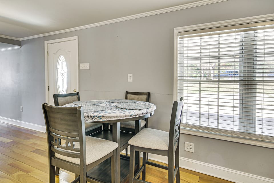 House (4 Bedrooms) | Interior
