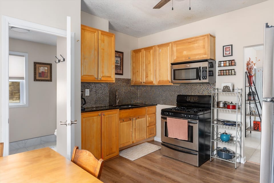 Enjoy the fully stocked kitchen for your convenience.