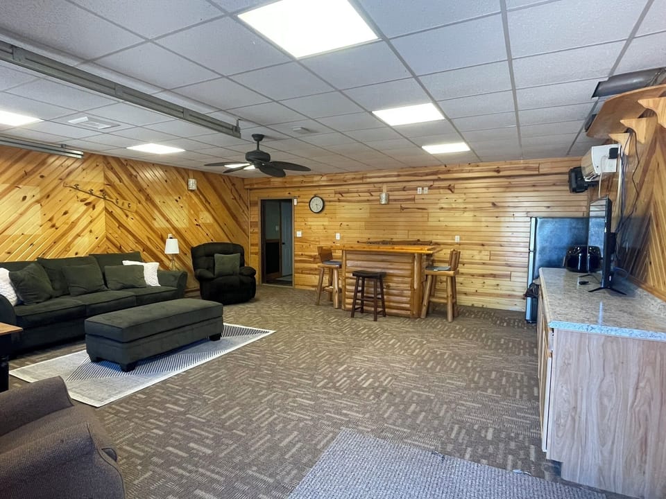 Living Area (2)