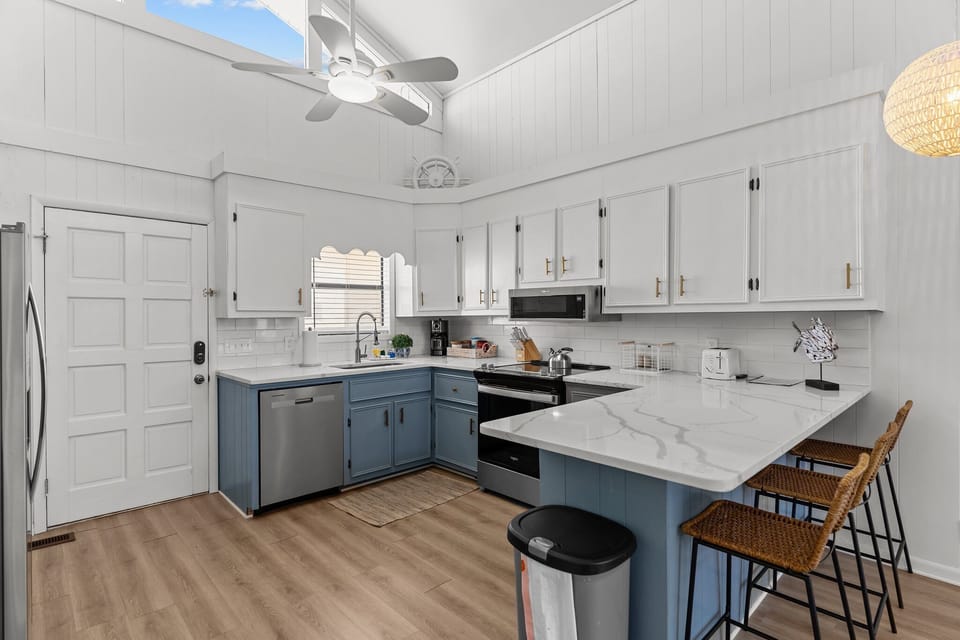 Fully renovated kitchen!