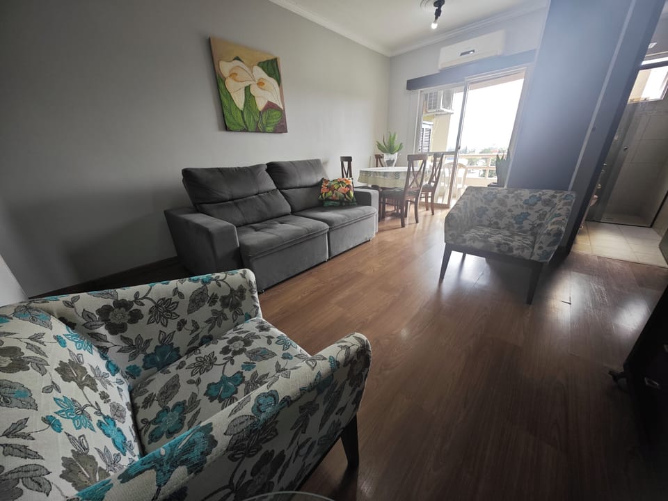 Sala de estar e TV tudo climatizado