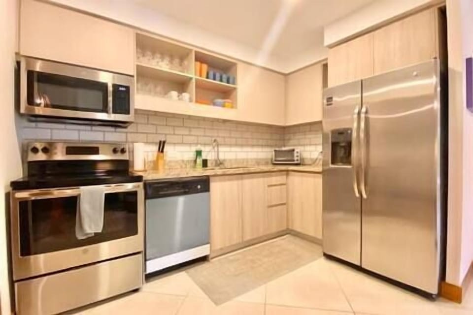 Kitchen (2)