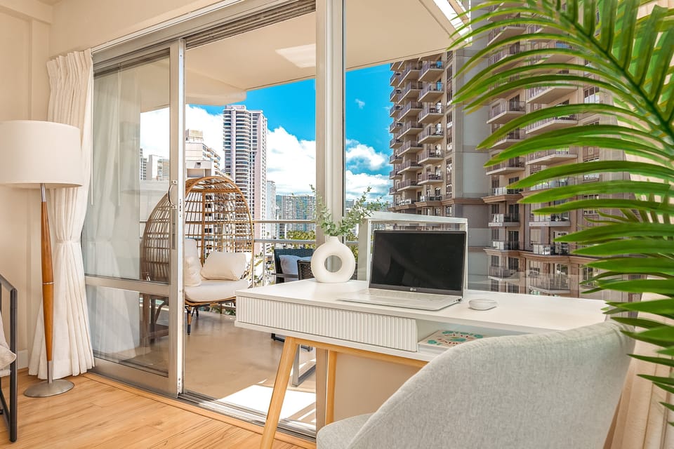 Family Apartment, 2 Bedrooms, Balcony, Ocean View (2 Bedrooms) | Living area