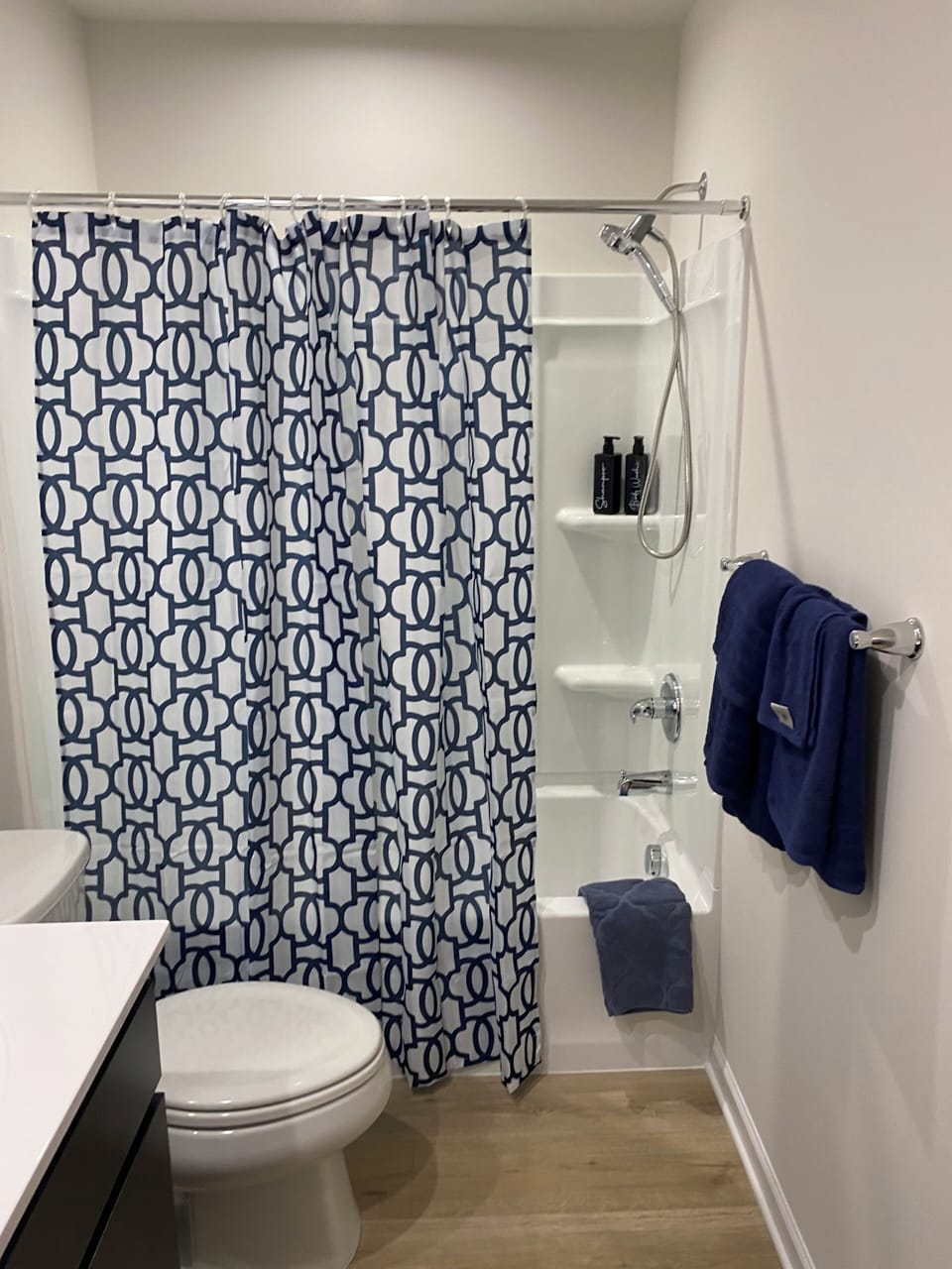 Máster bathroom #1