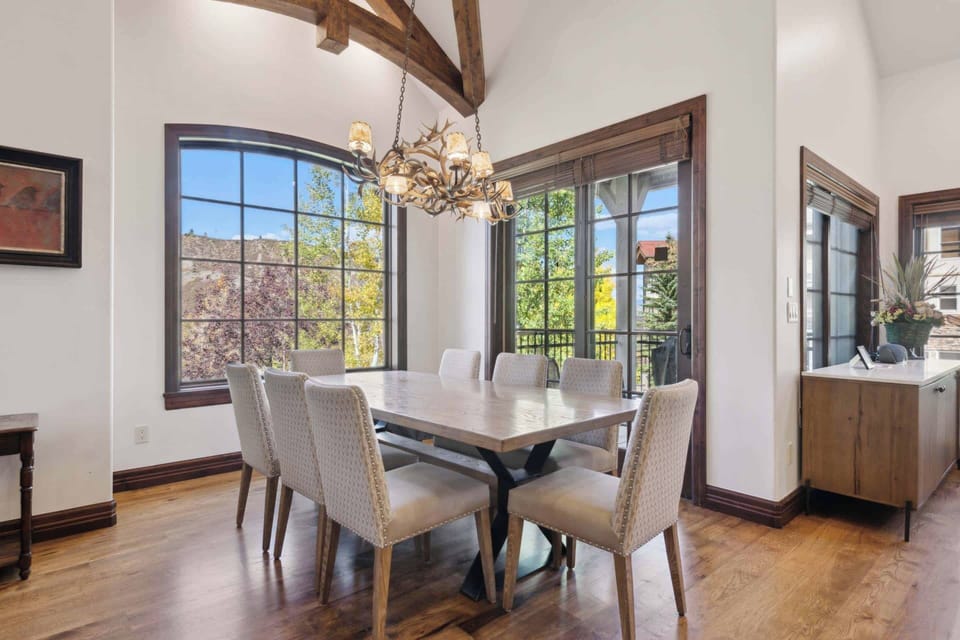 woodrunplace-57-6021_54065581025_o