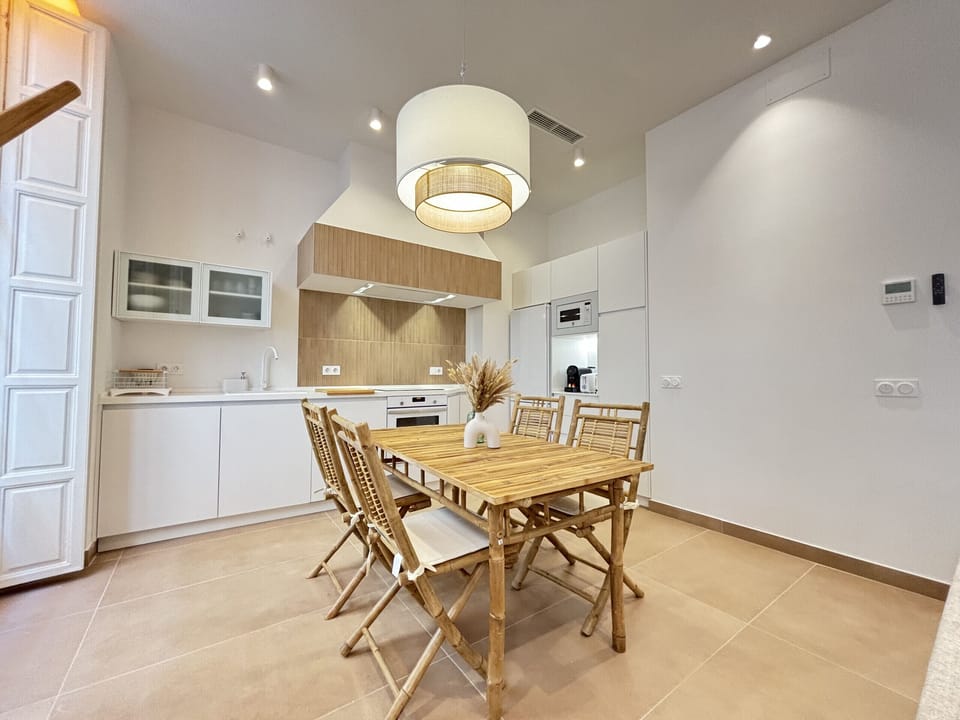 Charming Dinners Bamboo Dining Room