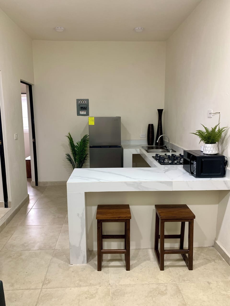 Basic Double Room | Private kitchen | Fridge, microwave, stovetop