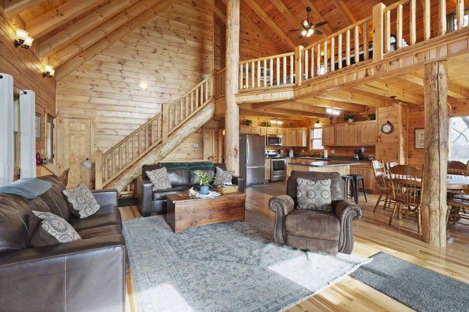 Living Room / Lounge