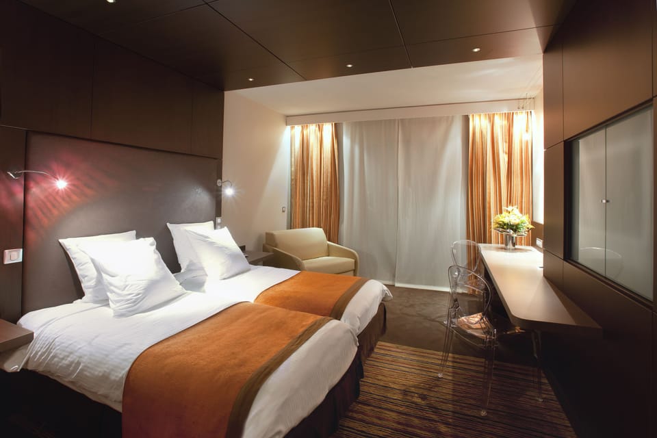 Premium bedding, minibar, in-room safe, desk