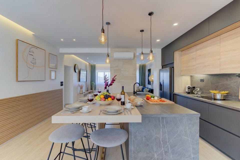 Kitchen and dining area