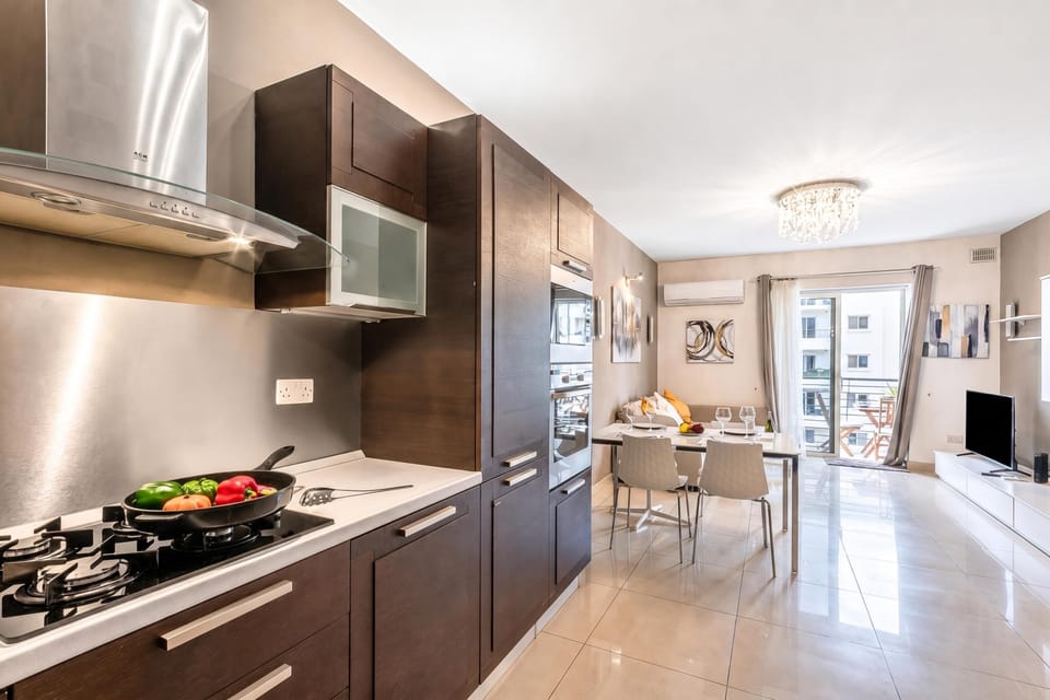 Kitchen and dining area