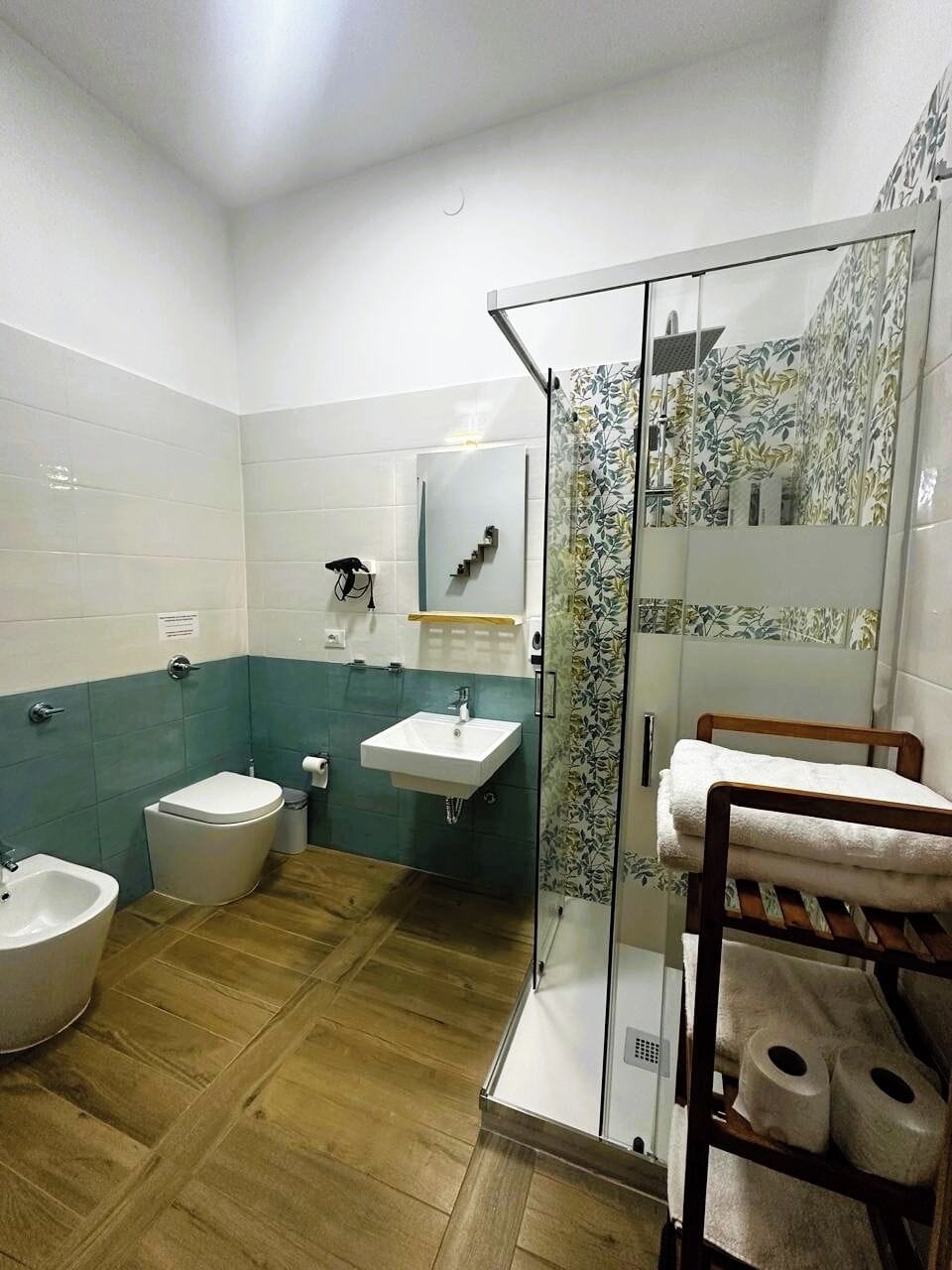 Romantic Triple Room, Non Smoking, Private Bathroom | Bathroom | Shower, rainfall showerhead, free toiletries, hair dryer
