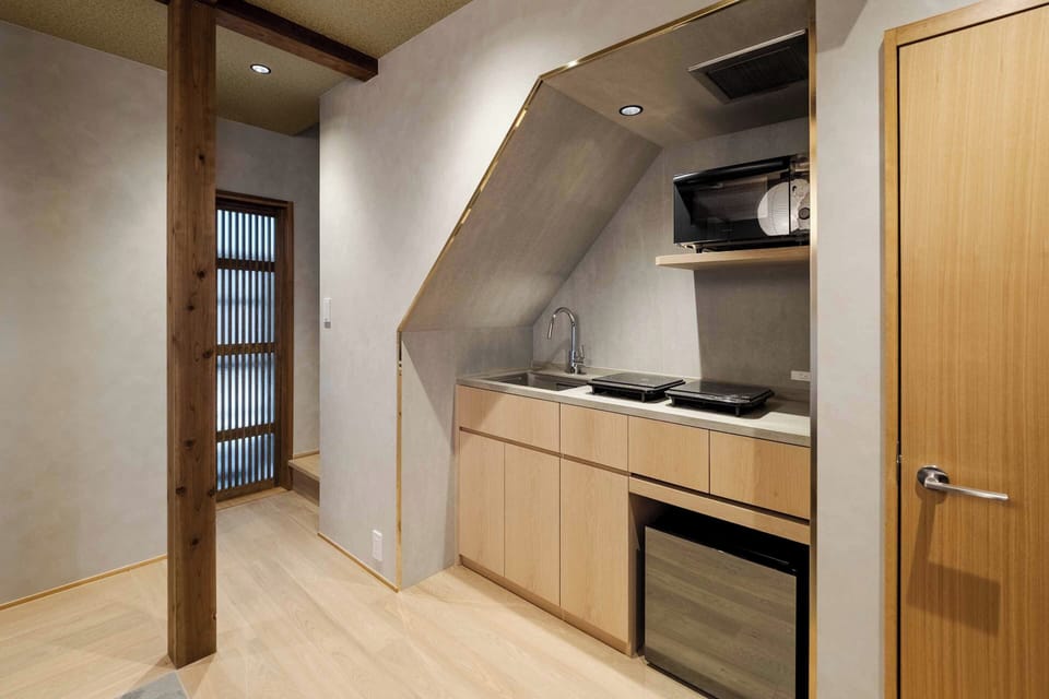 Traditional House, 3 Bedrooms, Kitchen, Garden View | Private kitchen | Mini-fridge, microwave, stovetop, rice cooker