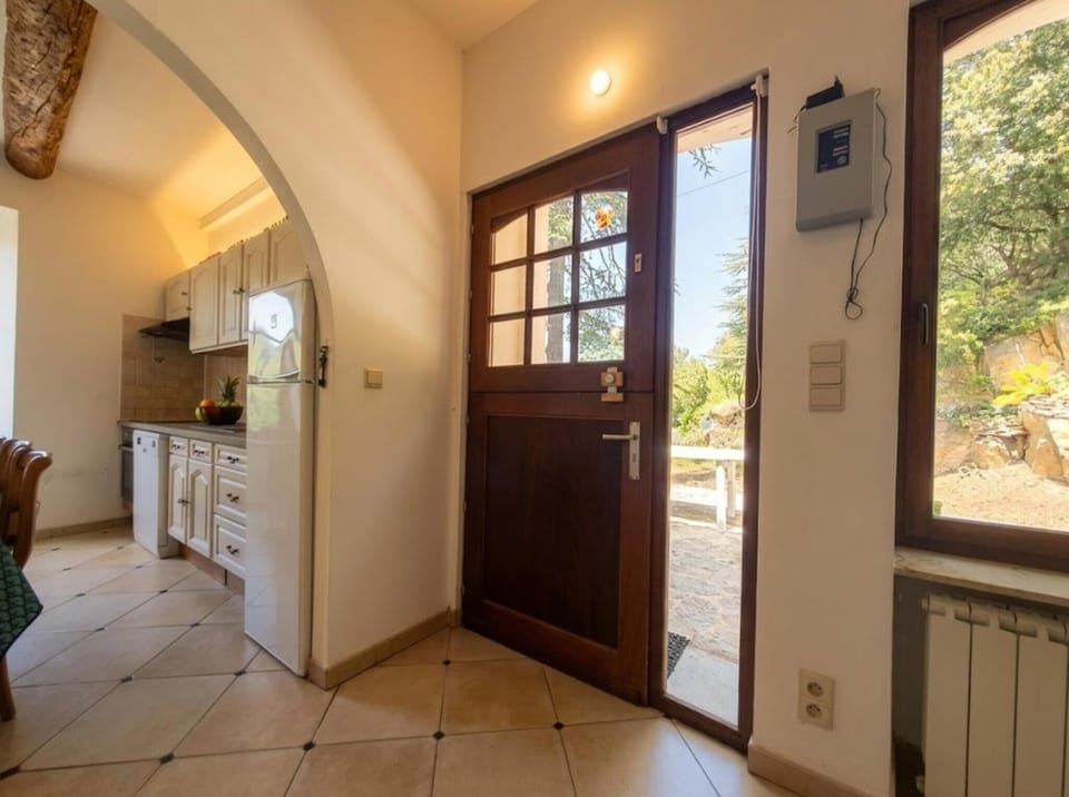 Entrance / Reception