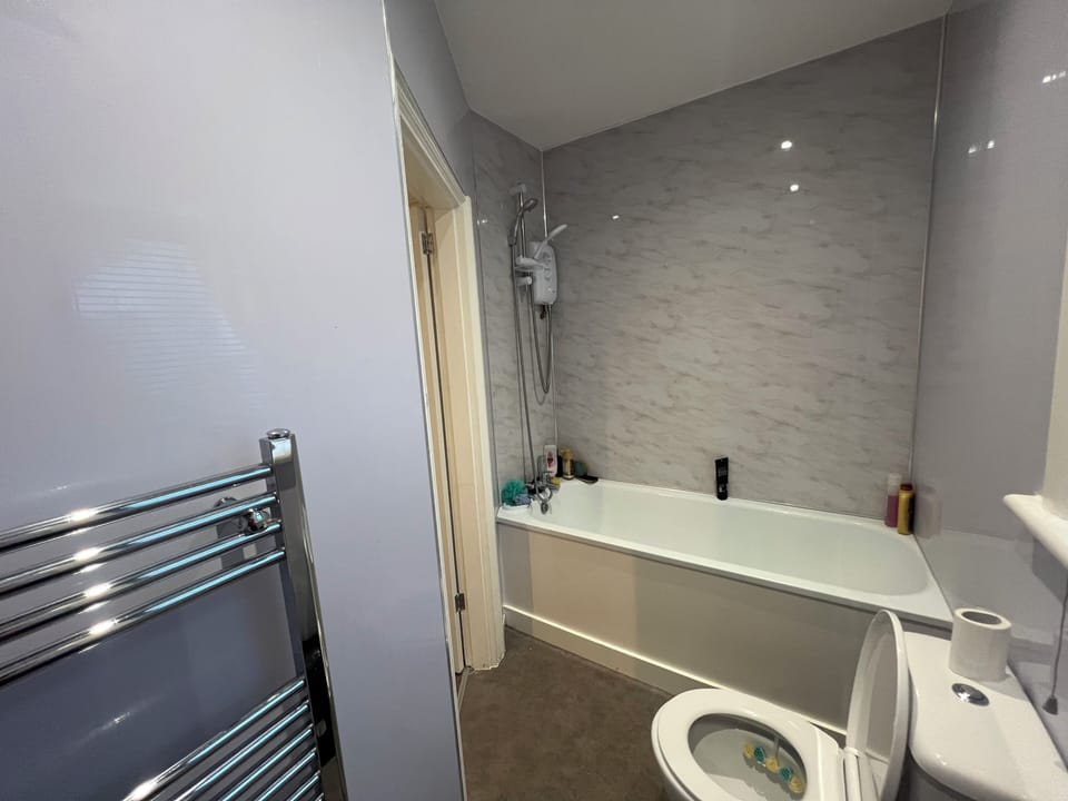 The Coral Guest House Fratton Bed and Breakfast in Portsmouth